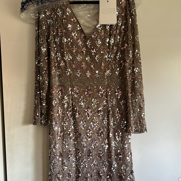 Mac Duggal Long-Sleeve Beaded A-Line Gown - Picture 6 of 11